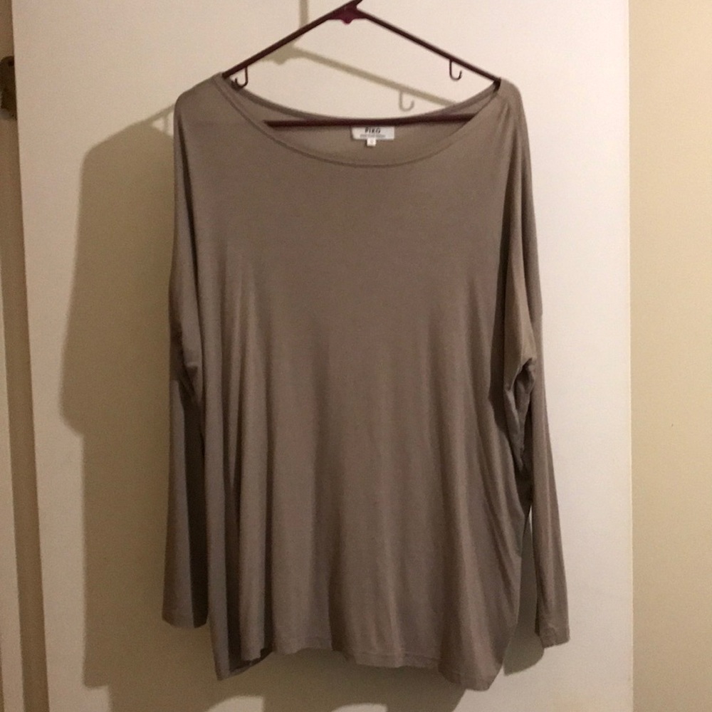 Long sleeve PIKO top